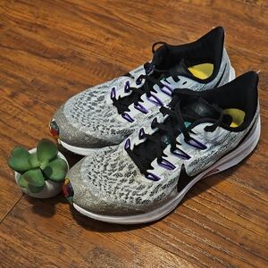 Nike Women's Multicolor Sneakers